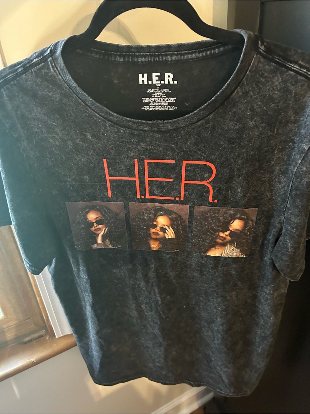 Women's Black Graphic Short Sleeve Tee